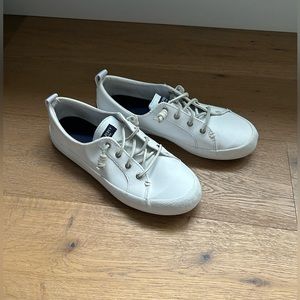 Women’s size 9 Sperry Slip on Sneaker Shoes
